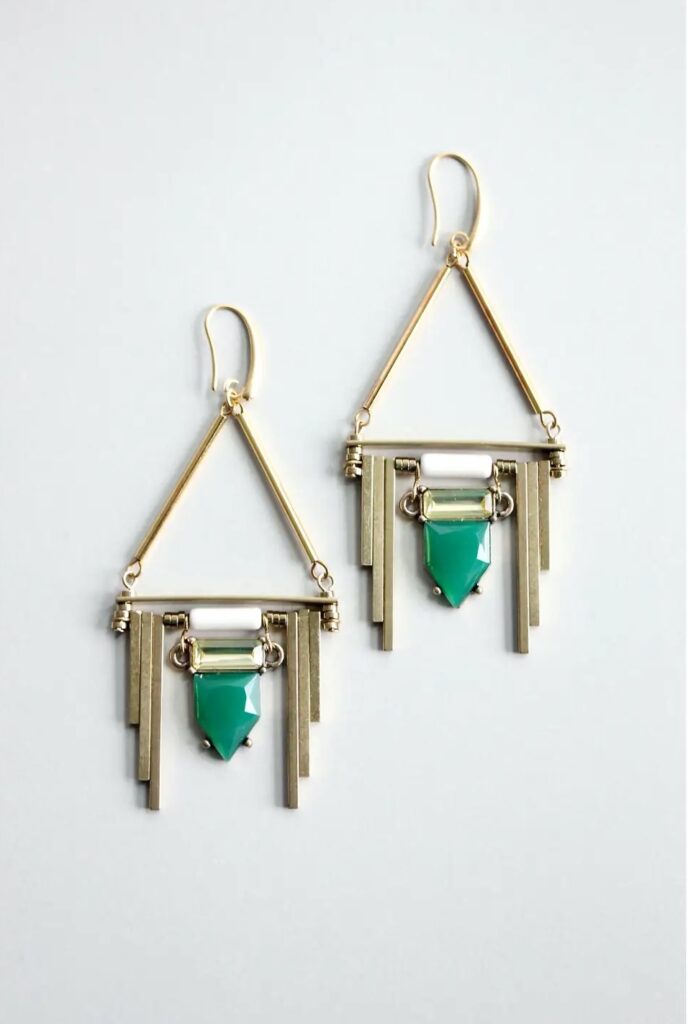 Artistic earrings with jade stone.