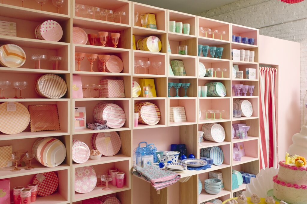 Inspiration de disposition et décoration pour l'ouverture d'un concept store